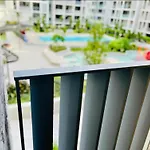 Olympic Park Oasis - New 3B2B Condo - Pool, Parking