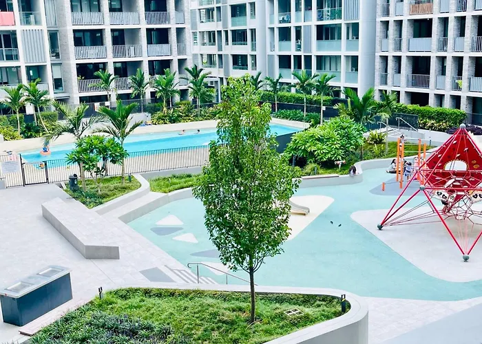 Olympic Park Oasis - New 3B2B Condo - Pool, Parking