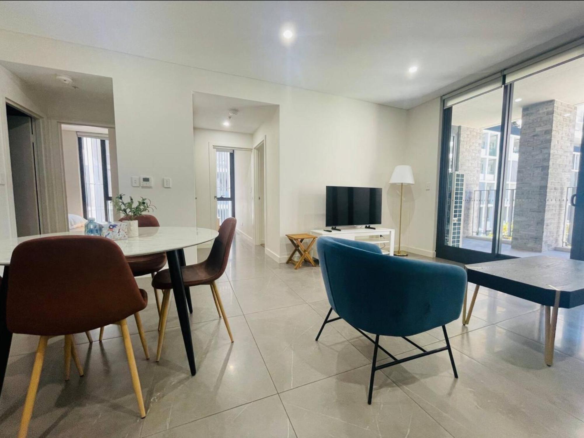 Olympic Park Oasis - New 3b2b - Pool, Parking *