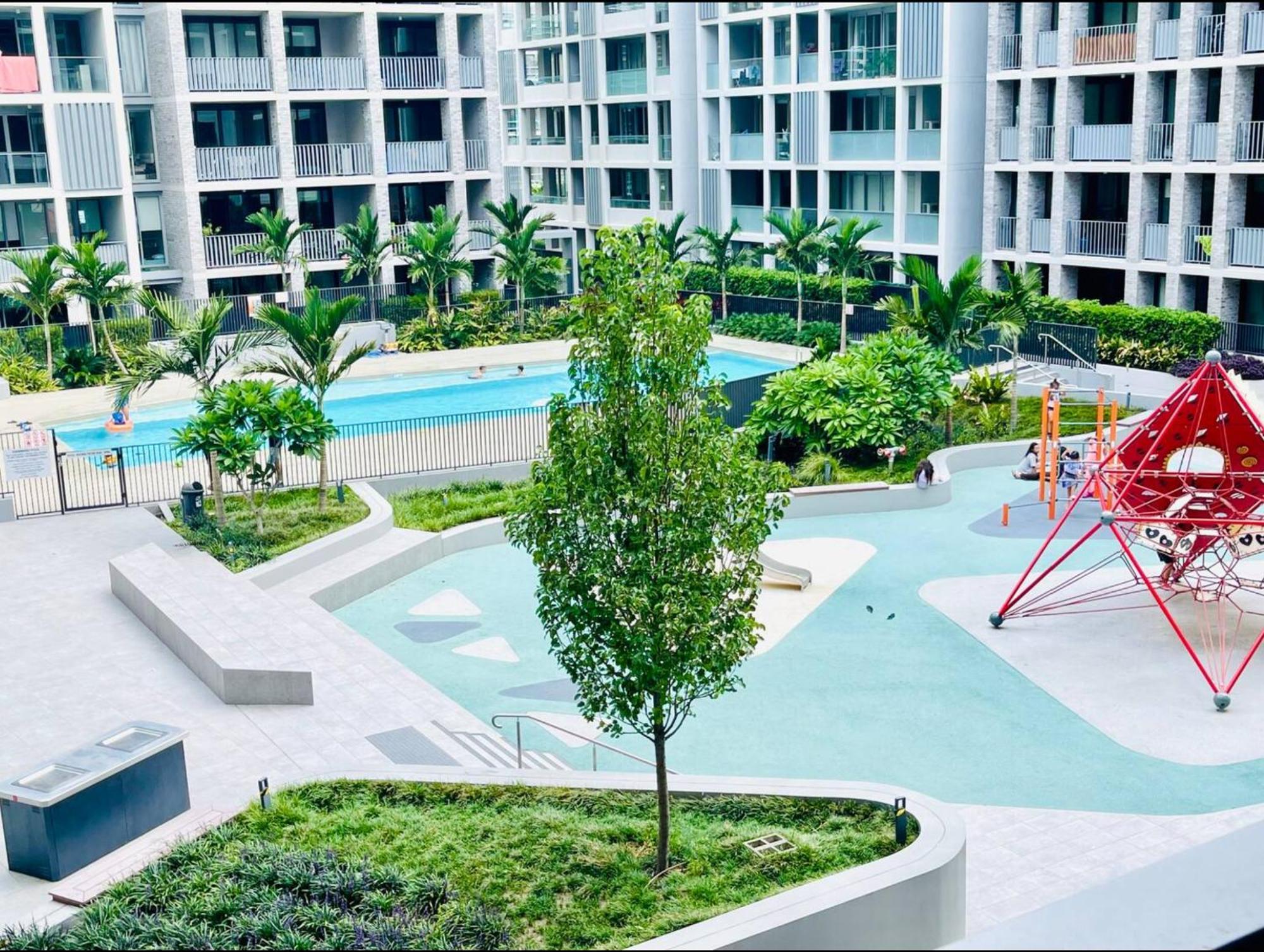 Olympic Park Oasis - New 3b2b - Pool, Parking Apartment *